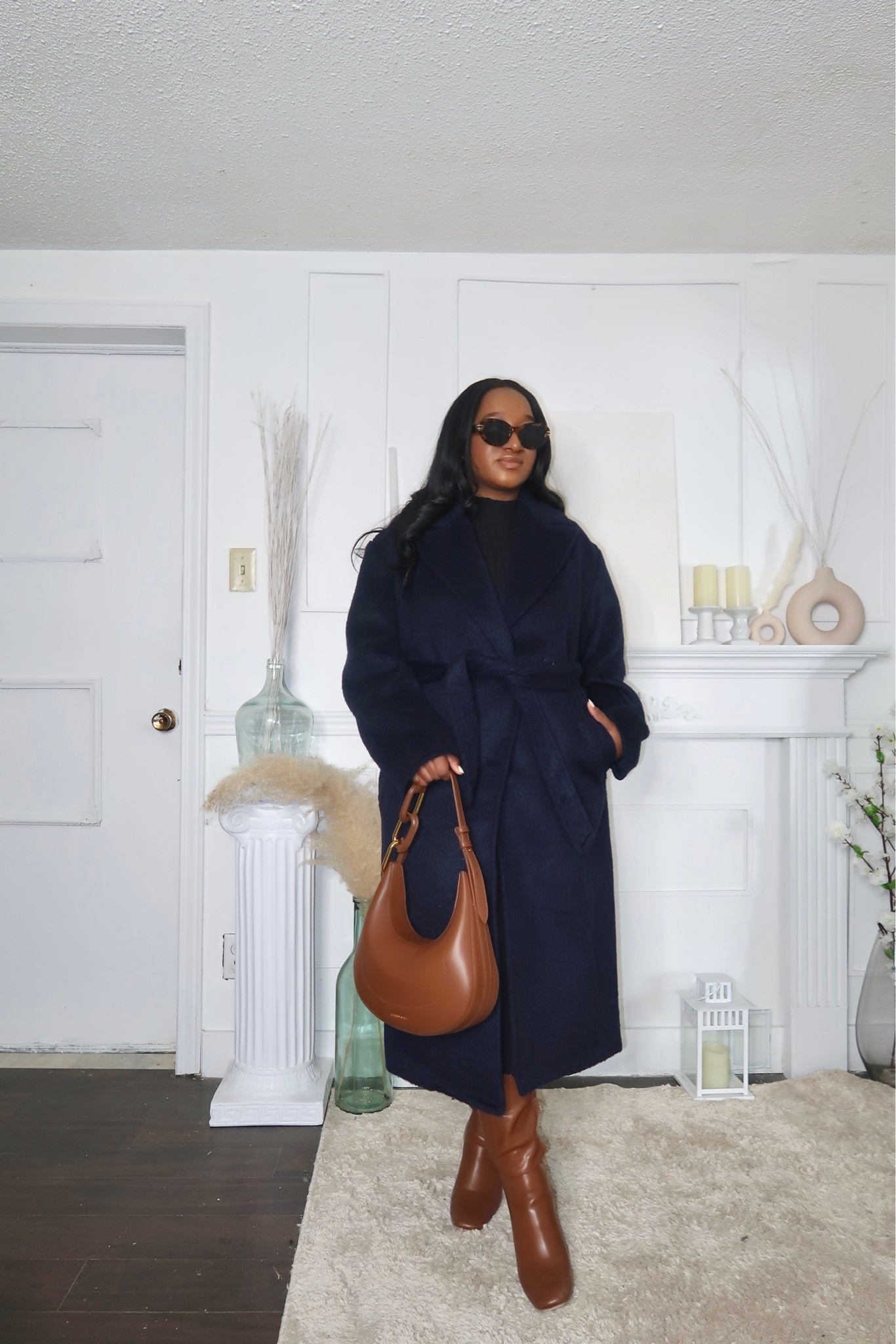Happy Monday lovelies 💙🤎 Outfit idea for work 👩🏽‍💻

Let me know in the comments what you think of this navy and brown combo look 👇🏾

Navy coat
Brown boots
Brown purse 

***DISCLAIMER***
Please DM: Credit and Consent most be given to any/all media platforms & blogs that wish to repurpose/repost/licence Petitesophisticated original content as a post. Story shares are permitted without approval. 


#LTKstyletip #LTKworkwear #LTKfindsunder100