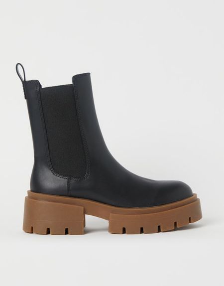H&M chunky ankle boots 

#LTKunder50 #LTKshoecrush