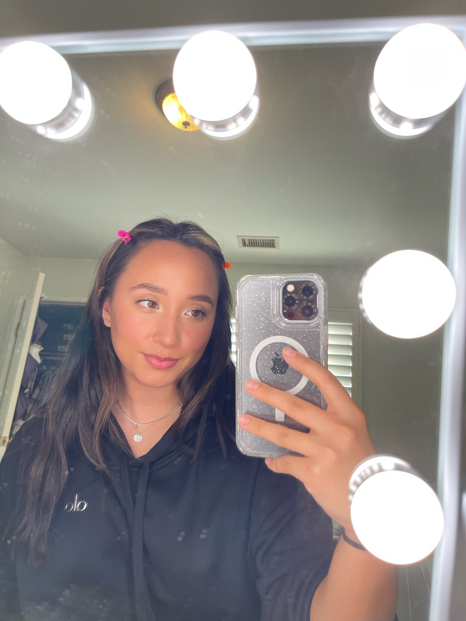 Selfies in my new vanity mirror >>> 

#LTKbeauty