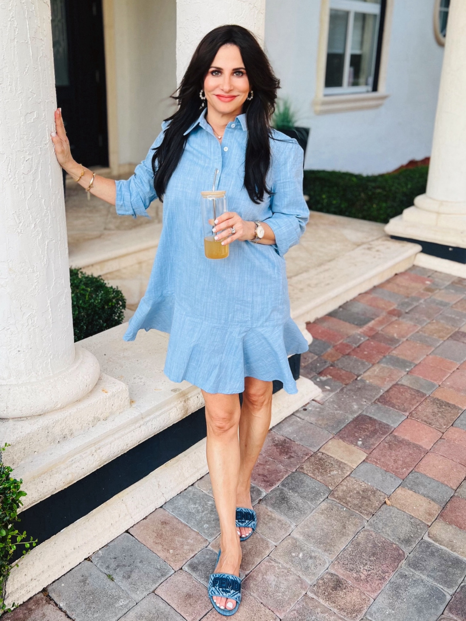 Light weight chambray dress , with Pockets. Wearing a small 

#LTKOver40 #LTKFindsUnder50 #LTKStyleTip
