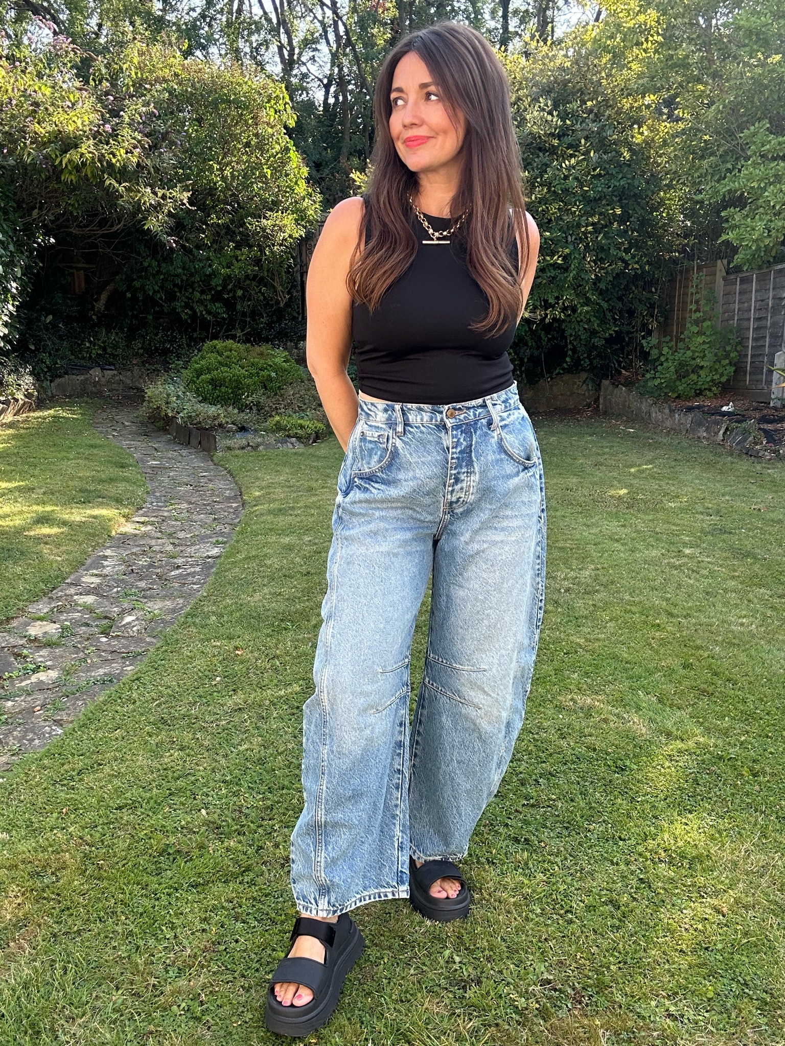 These amazing barrel jeans from Free People are just perfect for making your waist look smaller. I love them so much ❤️

#LTKuk #LTKeurope