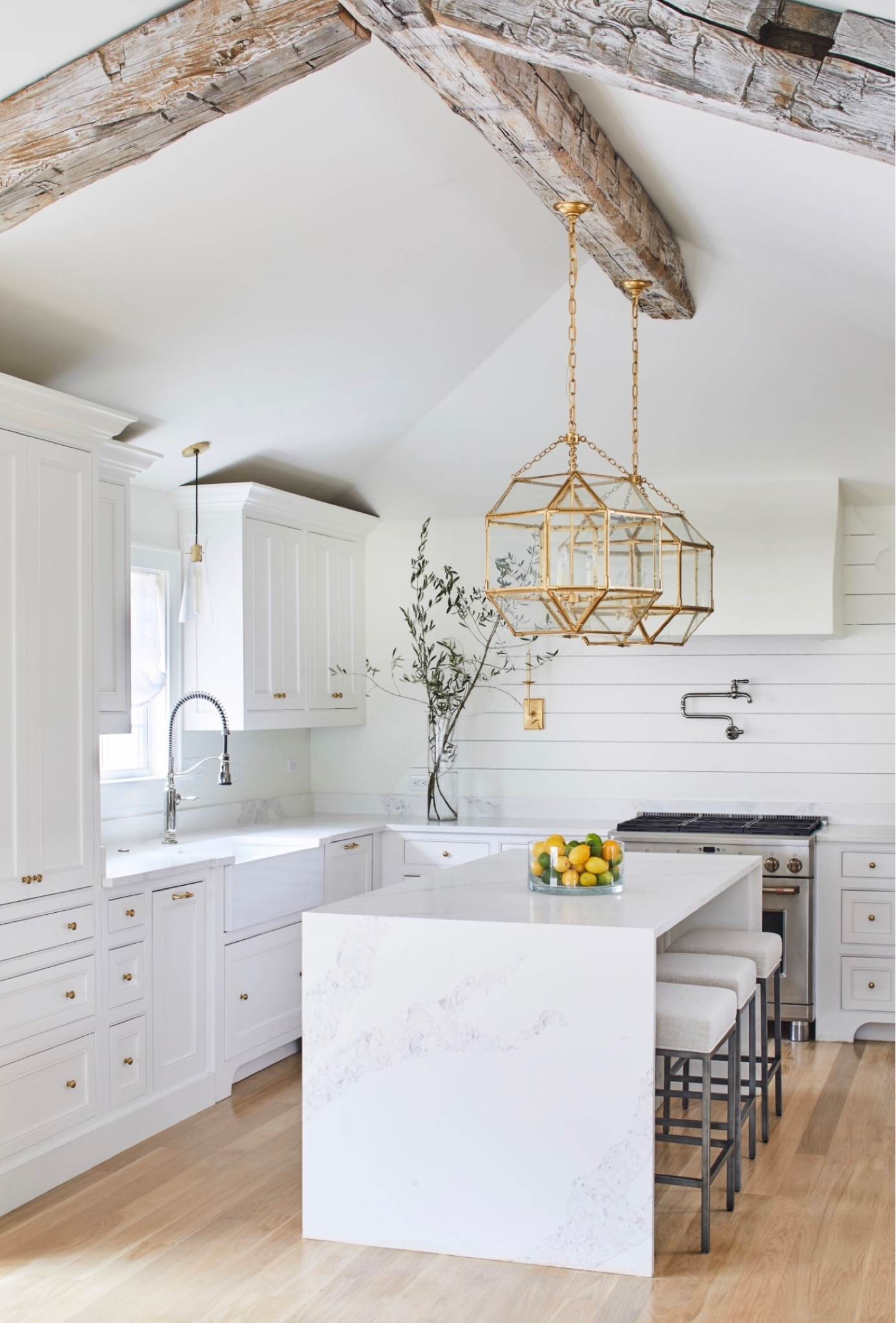 Shop one of our favorite kitchen renovations! 

#LTKhome