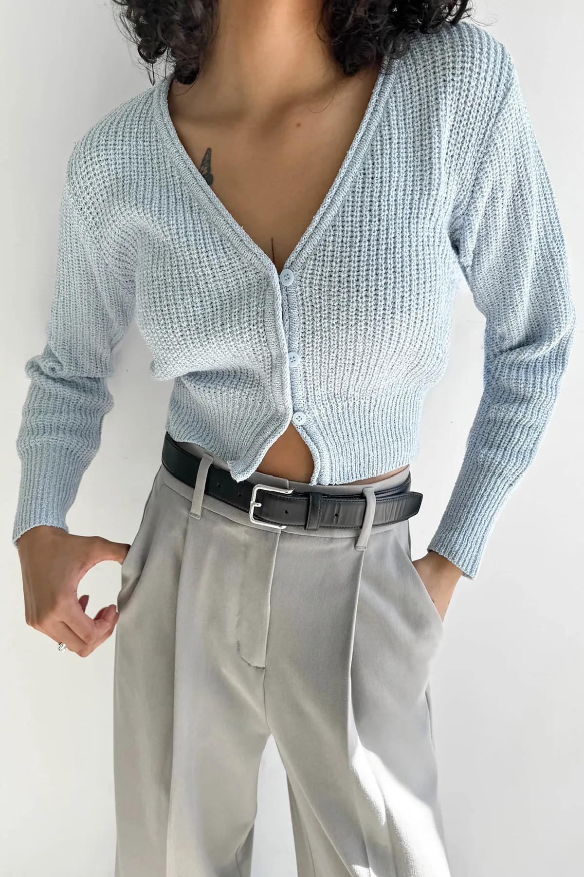 RIBBED BUTTON-FRONT CROPPED CARDIGAN | OAK + FORT