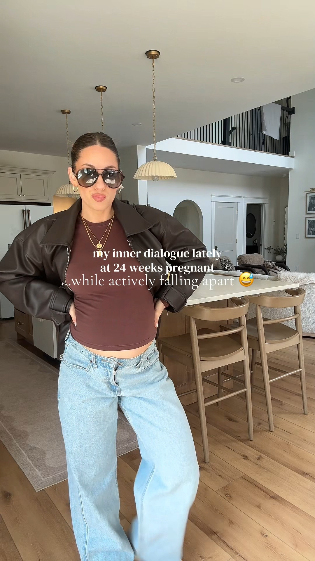 The elastic holding my pants together blew an hour later 😅

26 jeans
Small top
Small jacket


#LTKBump #LTKmomlife #LTKootd