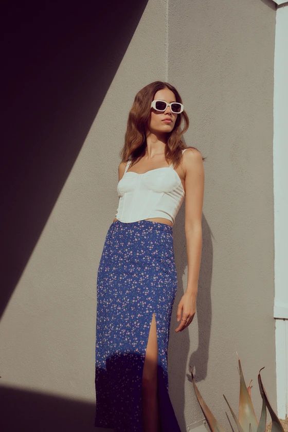 Flirtatious Aura Royal Blue Floral Print Midi Skirt | Lulus (US)