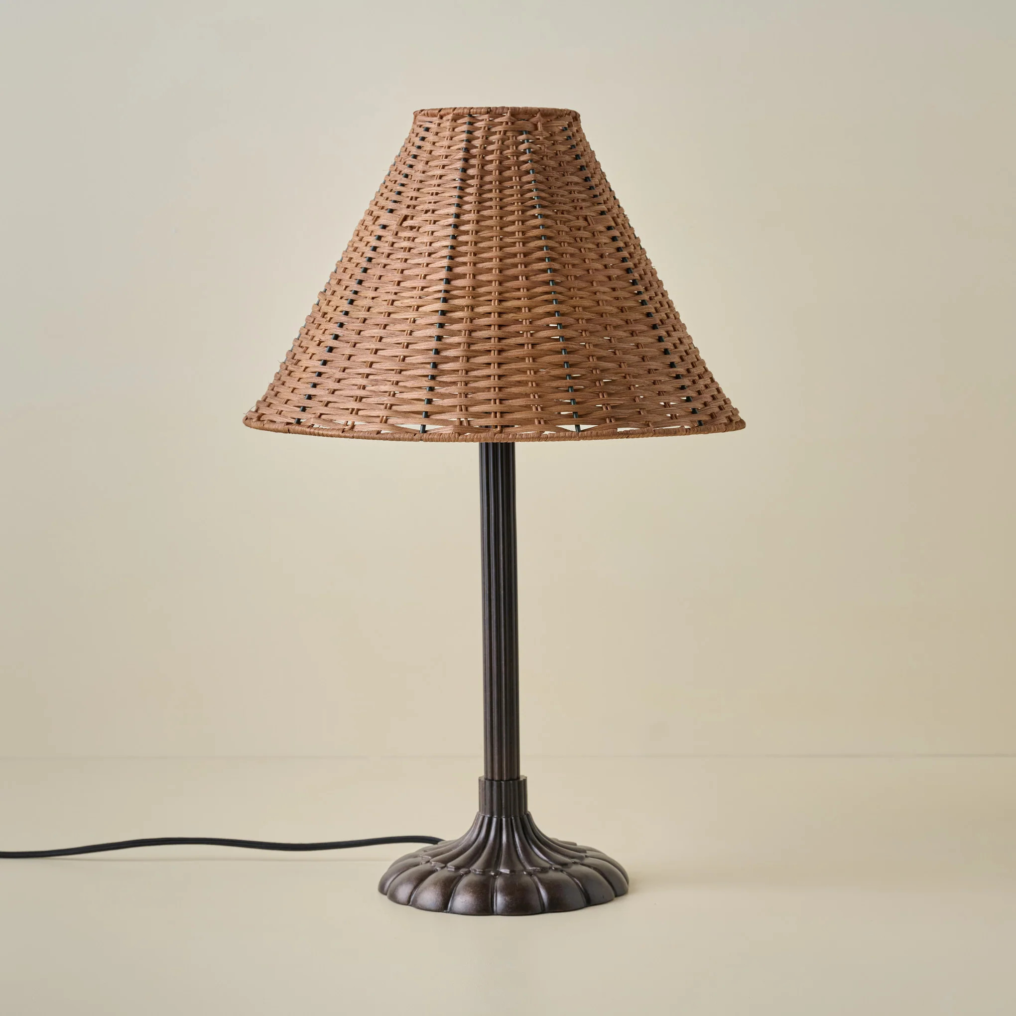 Stella Table Lamp-Bronze Scallop | Magnolia