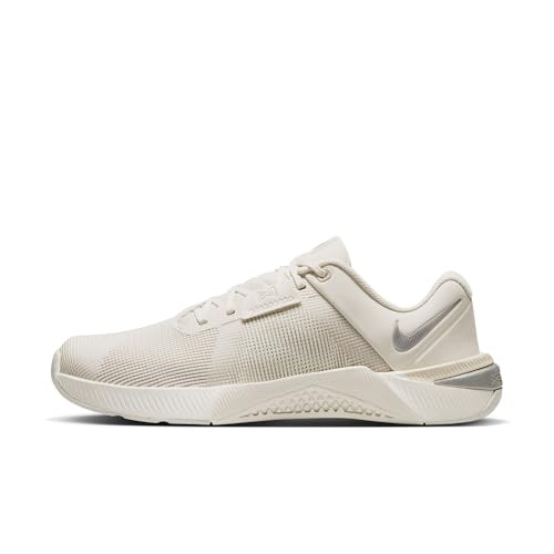 Nike Women's Metcon 10 Light Orewood Brown/Metallic Silver/Phantom/Sail/White 8.5 Medium | Amazon (US)