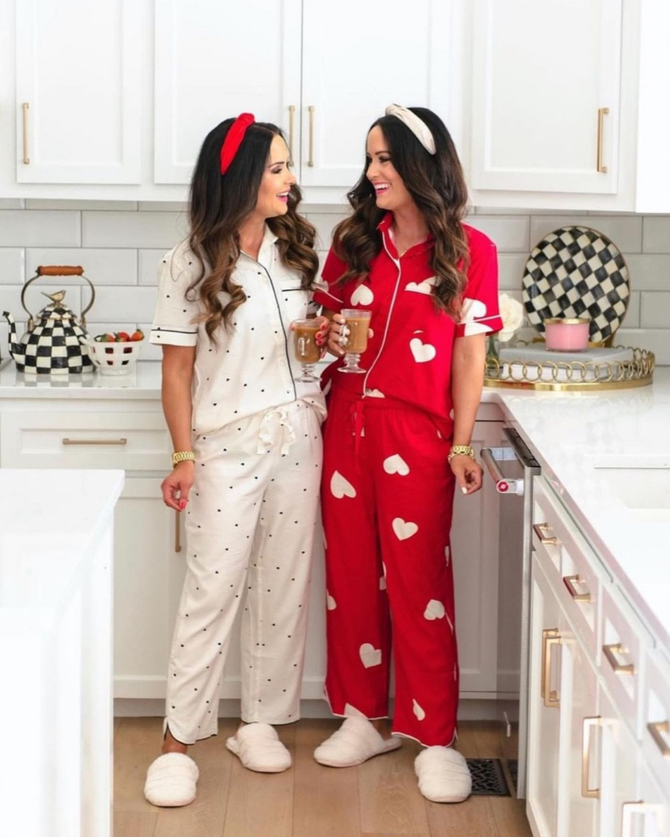 Happy February 1st! 💗 We have a brand new @LOFT Valentine’s Day capsule collection roundup now on TheDoubleTakeGirls.com! From tops and tees to PJs and dresses - LOFT has so many adorable heart items. Plus the best part is almost all of them are on promo today! Head to our new post for all the details. ☺️ It’s all linked with the LTK app too. 🛍 We hope y’all have a great night! ~ L & W 

#LTKsalealert #LTKstyletip #LTKunder50