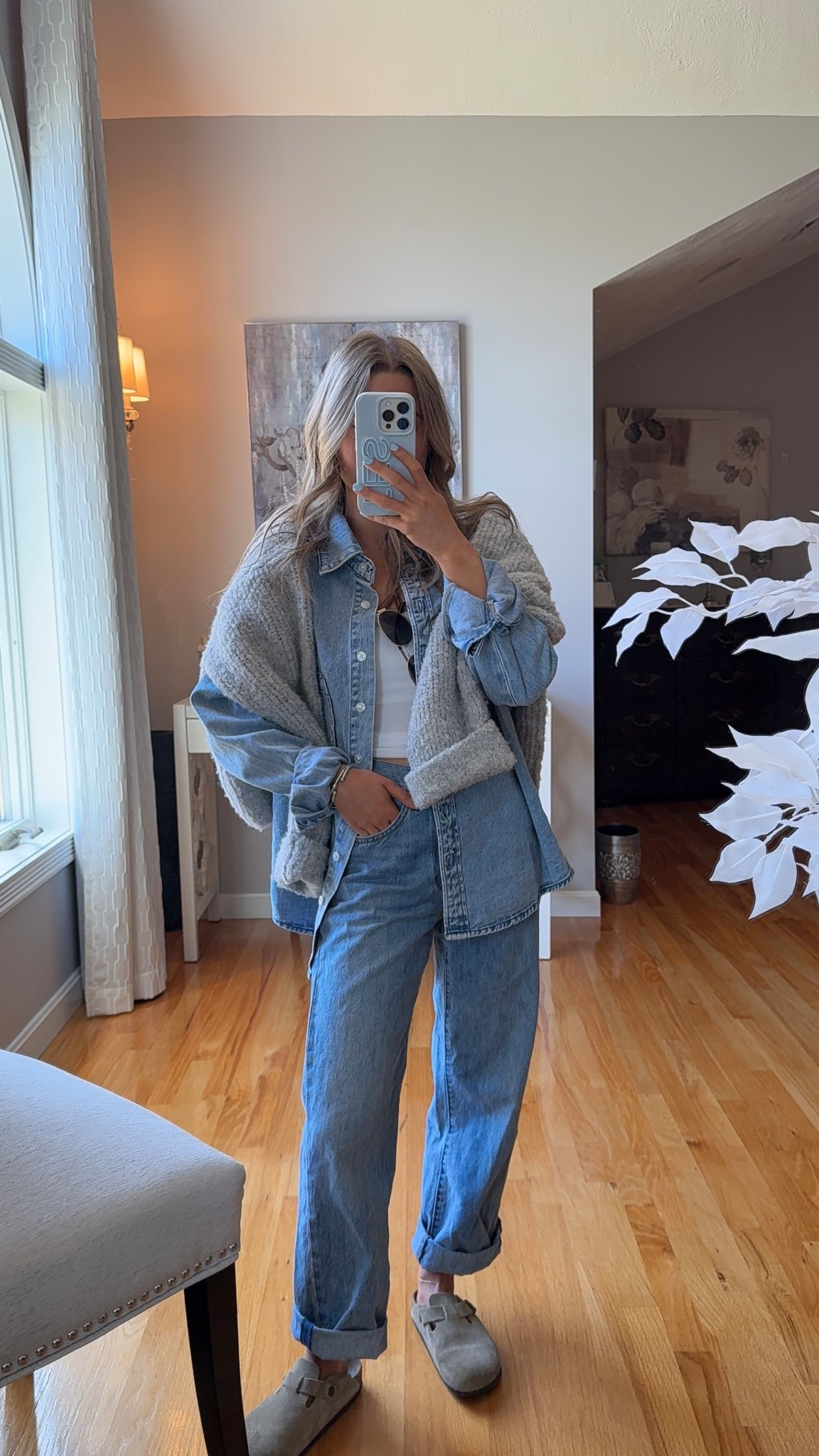 wearing a 23 in jeans and xs in top! 

#LTKootd #LTKU #LTKSeasonal