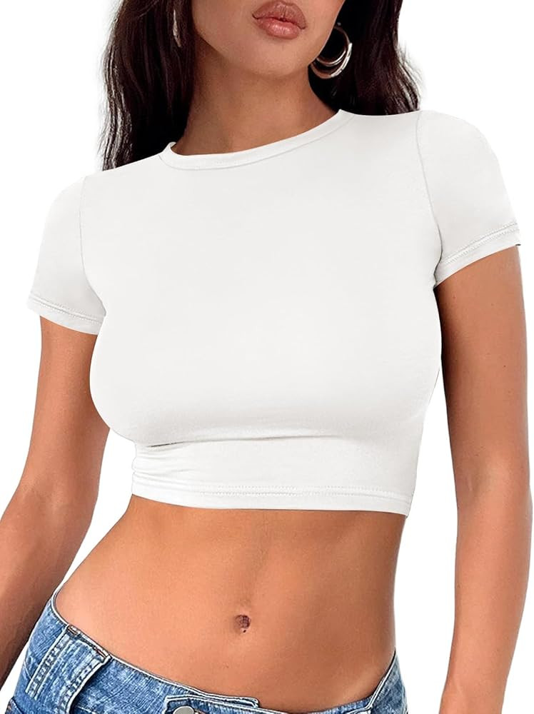WYNNQUE Womens Crop Tops Cute Summer Scoop Neck Basic Tees Slim Fit Trendy Short Sleeve T Shirts ... | Amazon (US)