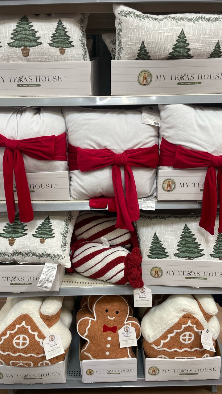 A few of my favorites from the #MyTexasHouse Christmas collection @walmart 🎅🏼

#LTKSeasonal #LTKHoliday #LTKFindsUnder50