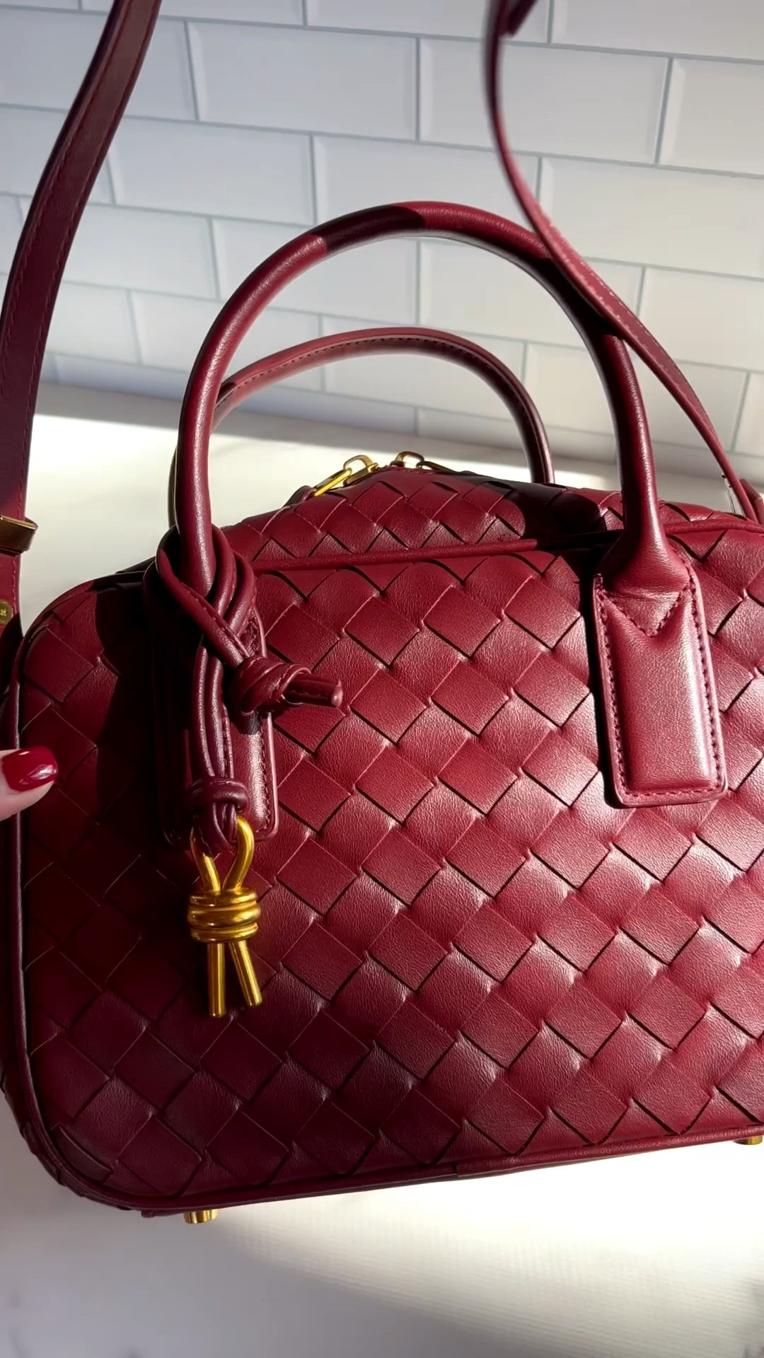 You know that moment when you open something from Amazon and it looks way more expensive than it is? 😍
This woven-style bag is so chic, high-quality, and comes in multiple colors — perfect for everyday or holiday outfits.

👜 Linking it on my Amazon Storefront (and it’s under $60!)
Would you go for this color or the classic black? 👇

#AmazonFashion #AffordableLuxury #LookLuxeForLess #SimplyChristianne #BagLover #AmazonFinds 

#LTKItBag #LTKGiftGuide #LTKFindsUnder100