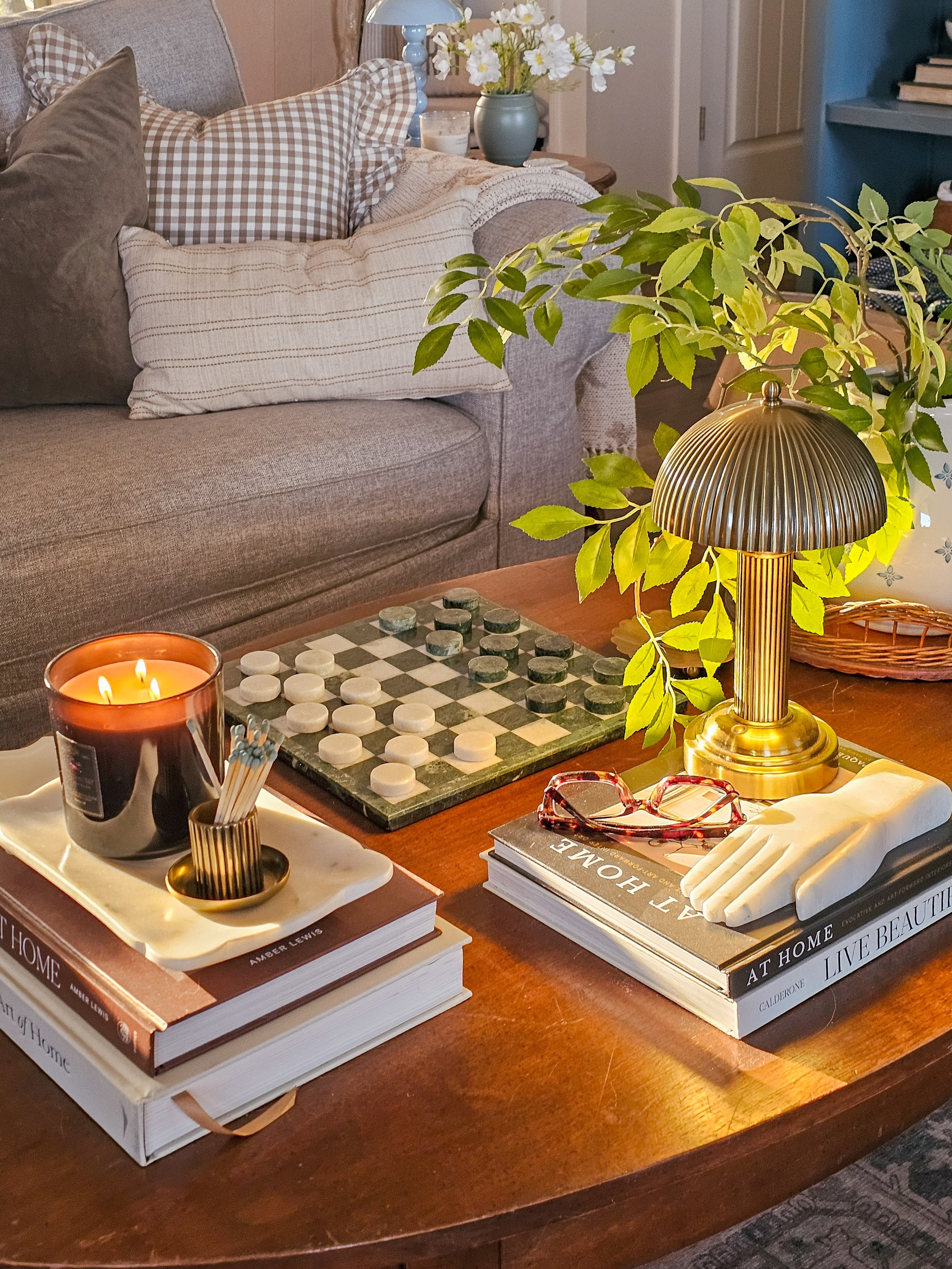 This coffee table moment 😍

#LTKmomlife #LTKHome #LTKSeasonal