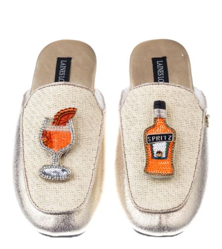 Summer fun! How cool are these? Wolf and badger mules.

#LTKshoecrush #LTKstyletip