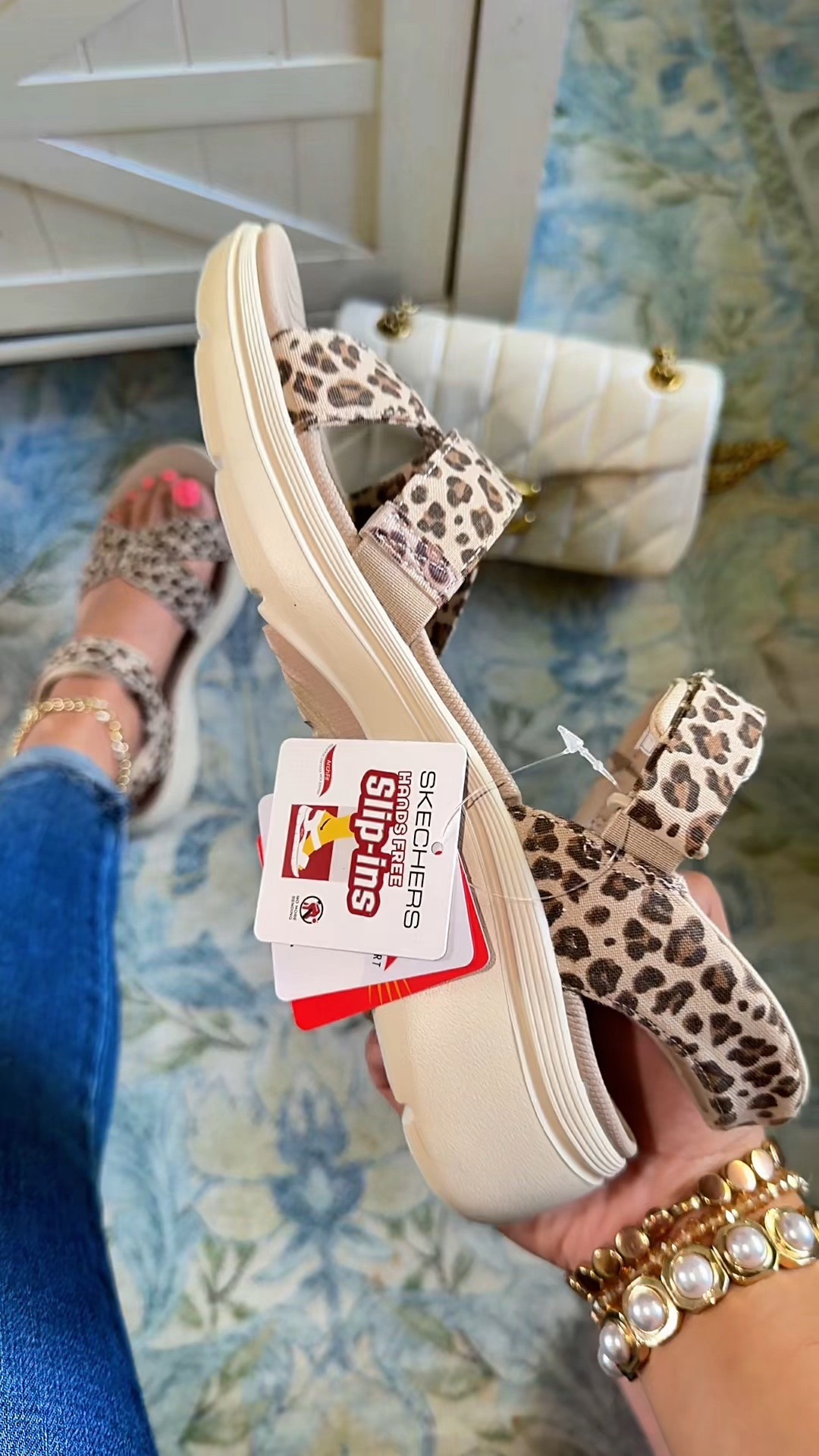 Cutest Skechers sandals ✨✨ #sandals #skechers #skecherssandals #qvc

#LTKootd #LTKActive