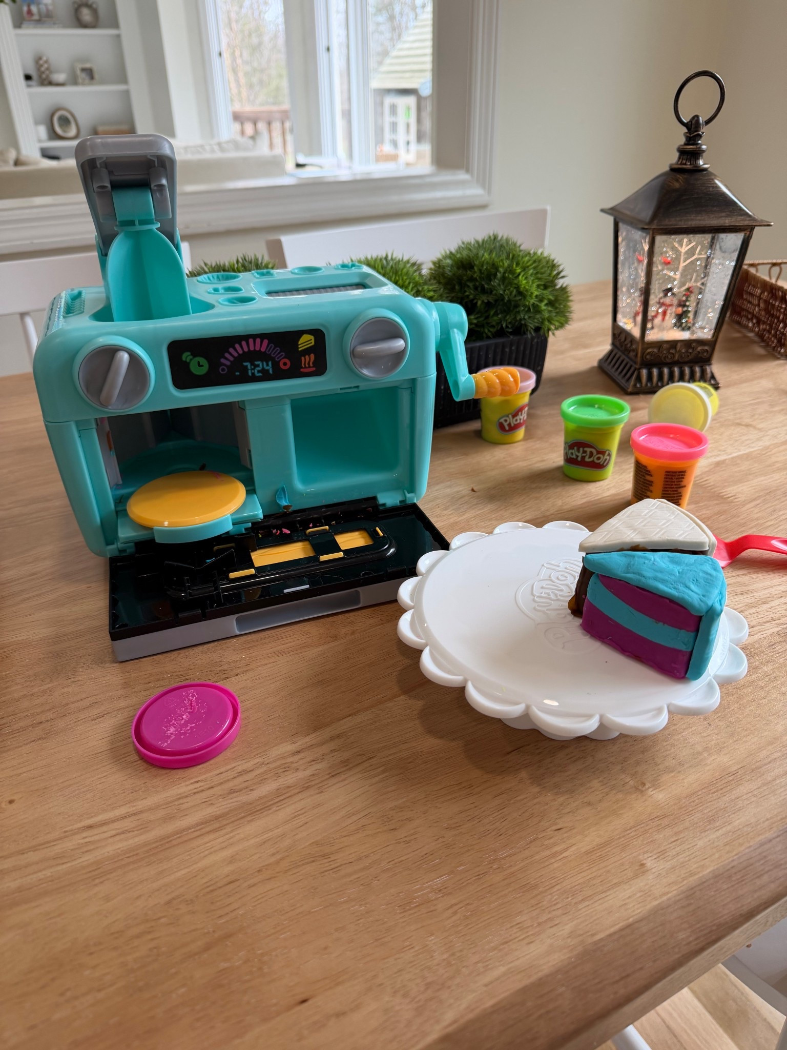 The girls love this playdoh oven!! One of their fav Christmas gifts 🍰

#LTKmomlife #LTKKids