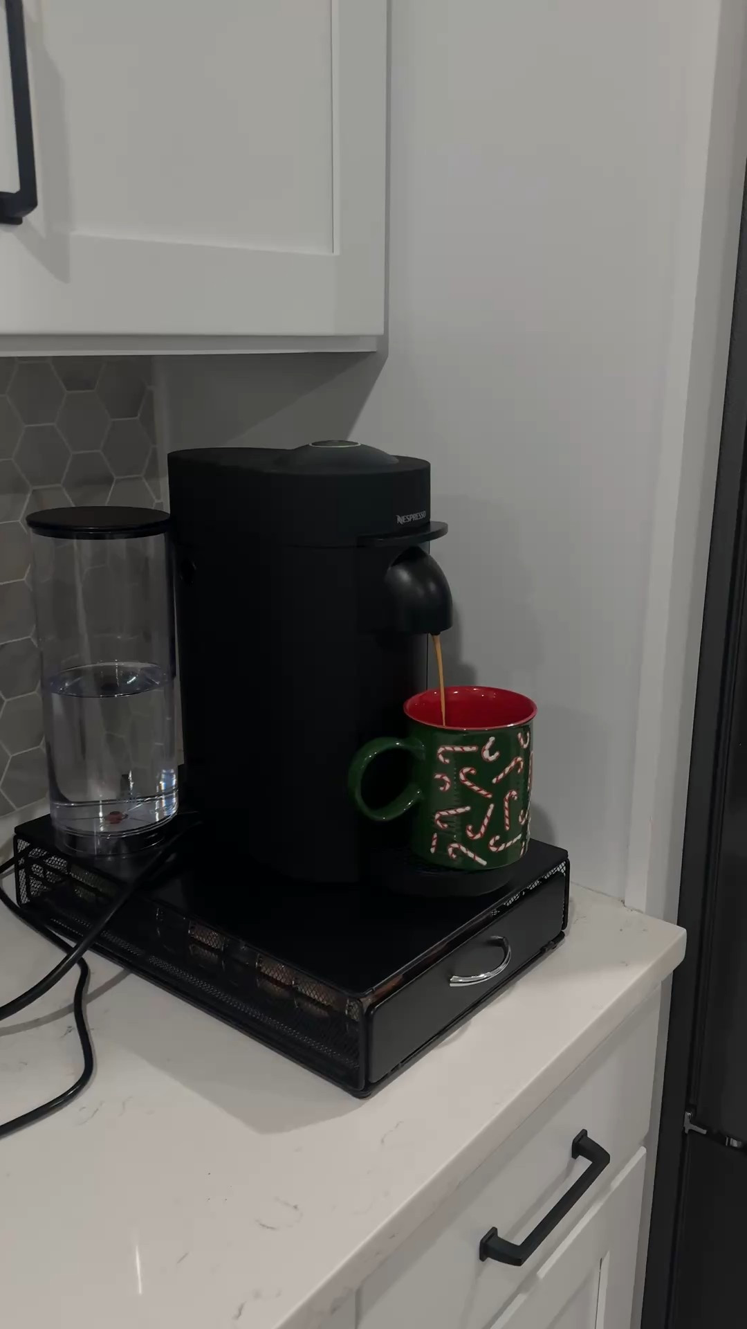 The coffee machine that’s lasted me 5 years 🖤



#LTKHome #LTKmorningroutine #LTKGiftGuide