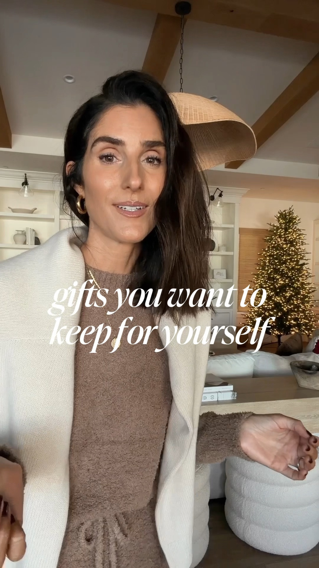 Gifts you’ll want to keep for yourself #giftideas #amazon #amazongifts #stylinbyaylin #aylin #cozygifts #holidays 

#LTKGiftGuide #LTKFindsUnder100 #LTKHoliday