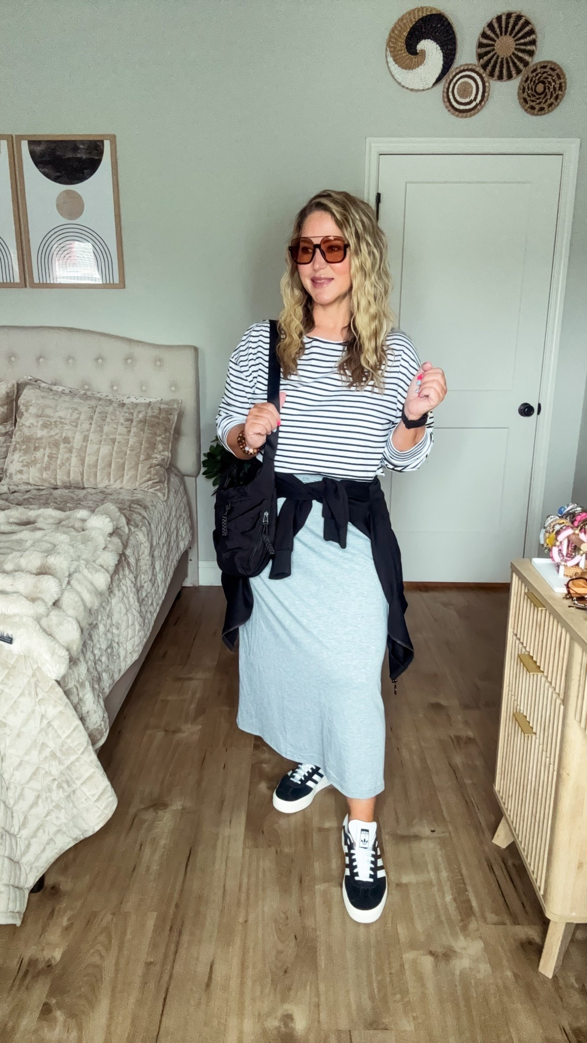 Size large in everything 

#LTKMidsize #LTKStyleTip #LTKOver40