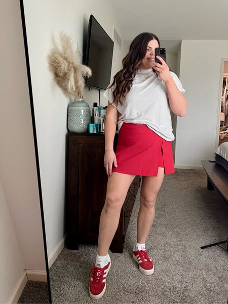 Staples you’ll be able to wear over and over 👏🏼 this shirt is one of my most worn, I have it in 3 colors. You’ll love the neckline, the sleeve length, and the overall length of the tee! I purchase xl for oversized. 

Red skort size xl code unfilteredlifexspanx for $ off
White pants democracy size 12
Blue jeans size 12(31) Madewell midrise

Midsize outfit, midsize fashion, midsize style, spring outfit, white jeans, Amazon shirt, casual outfits, date night outfits, spring teacher outfits, size 12, size 14 

#LTKfindsunder50 #LTKsalealert #LTKmidsize


#LTKplussize #LTKsalealert #LTKfitness