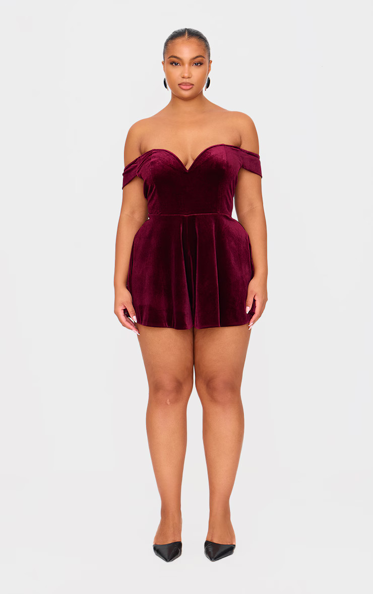 Plus Cherry Red Velvet Bardot Sweetheart Neckline Floaty Romper | PrettyLittleThing US