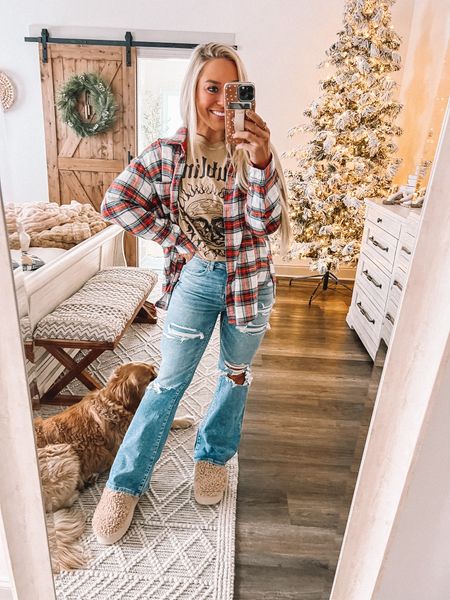 Some of my recent AE faves🎄✨ they’re doing 25-30% off right now! Size L tee & flannel here + size 6 flare jeans!  #AEJeans #ad @americaneagle

#LTKHoliday #LTKfit #LTKsalealert