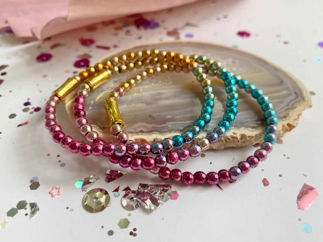 NEW Ombré Multi Colored Hematite Beaded Bracelet. - Etsy | Etsy (US)