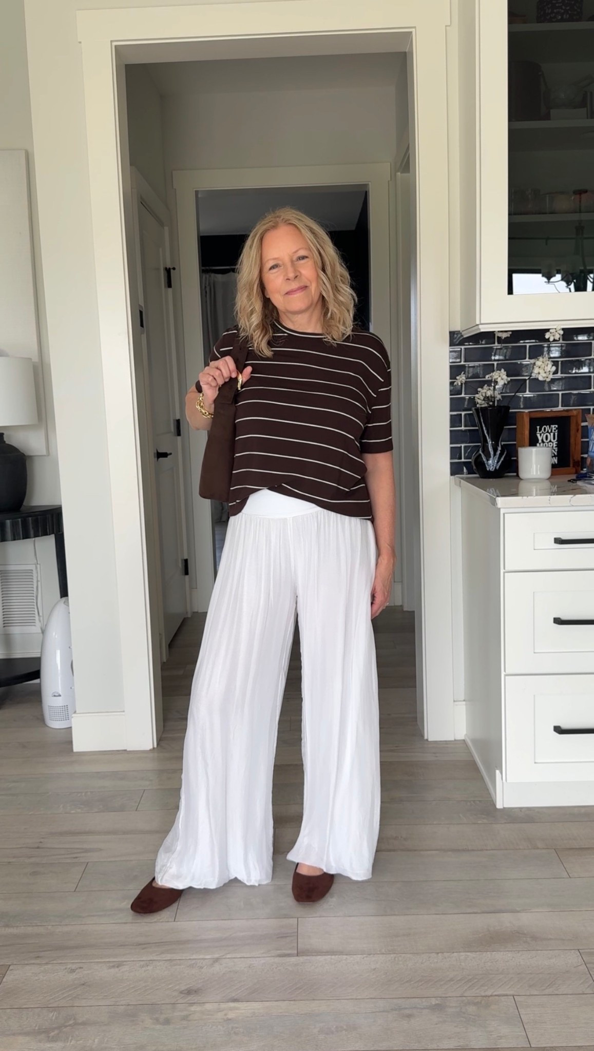 Boutique shopping is so fun, especially when you find that one piece that goes with everything already in your closet. Found these silky, lined pants that can be dressed up or down at a local boutique called Marie & Z Boutique in Lititz PA. If you live here or are visiting, be sure to look them up! Tee is from Loft last year..

#LTKootd #LTKgrwm #LTKOver40