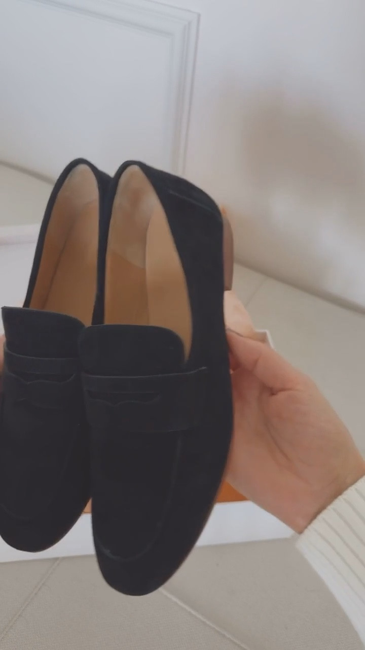 Ultra light, comfortable, loafers 
Under 100 🔥




#LTKSeasonal #LTKU #LTKgrwm