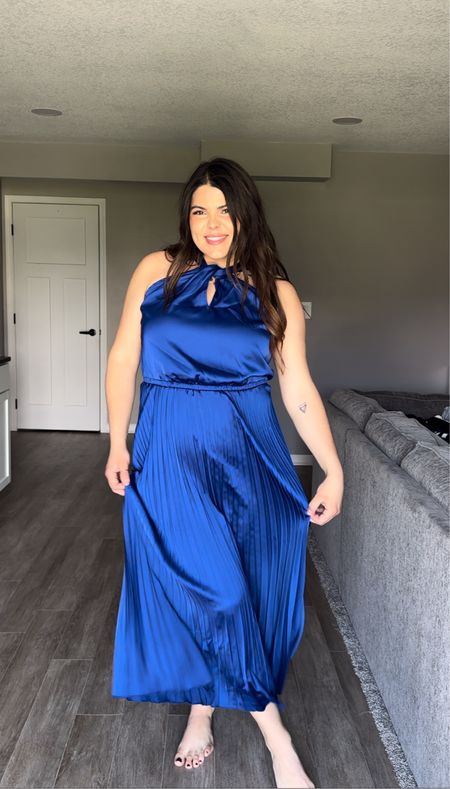 Midsize wedding Guest dress or special event dress! Royal blue dress with pleats under $50. 


If you’re just stumbling across my profile and you are midsize, maybe a size 12 or 14 with a thick tummy looking for casual and affordable Mom friendly outfits, you’re in the right place. I hope you all have the best day 🤍💙

#Midsize #WalmartFashion #SpringOutfit #SummerOutfit #MomStyle  

Midsize outfits, midsize teacher outfit, midsize mom outfit, midsize jean shorts, denim shorts, comfortable shorts, linen shorts, spring dress, brunch dress, Mother’s Day dress, wedding guest dress, jumpsuit, midi dress, strapless dress 

#LTKFindsUnder50 #LTKStyleTip #LTKMidsize


#LTKWorkwear #LTKFindsUnder100 #LTKStyleTip