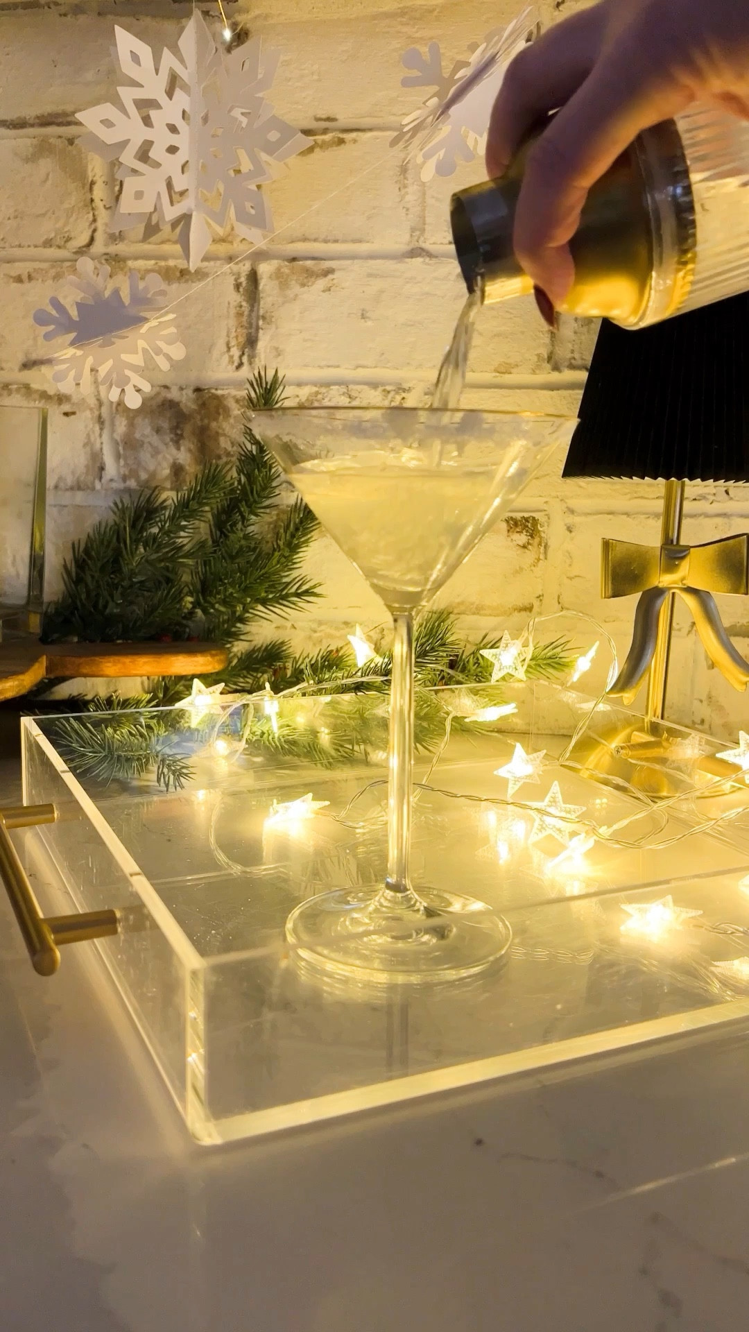This champagne martini is definitely the best of both worlds and perfect cocktail for New Year’s Eve! 

#LTKSeasonal #LTKHome #LTKHoliday