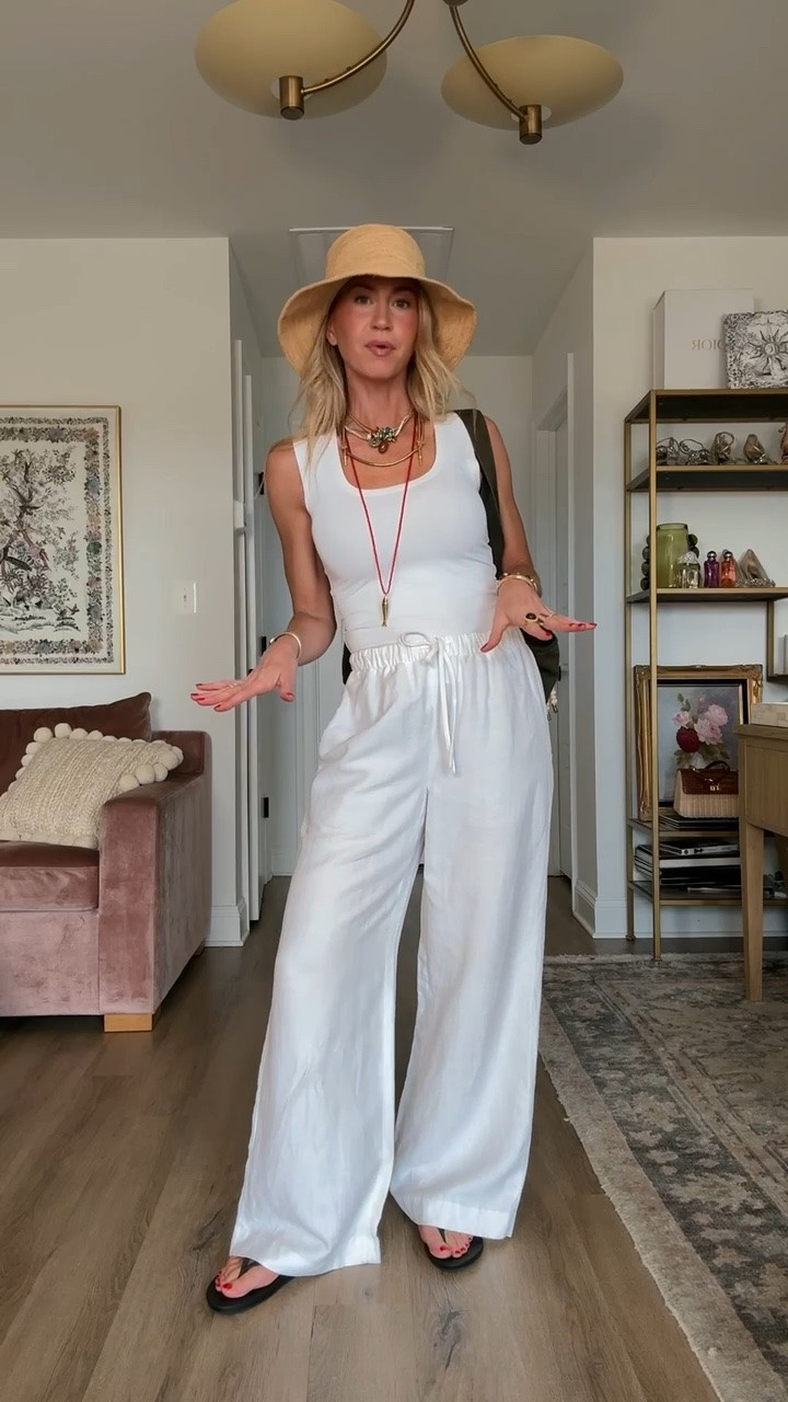 Easy summer outfit! 
Tank: runs TTS, wearing size XS long 
Pants: run TTS, wearing size small

#LTKootd #LTKgrwm #LTKSeasonal