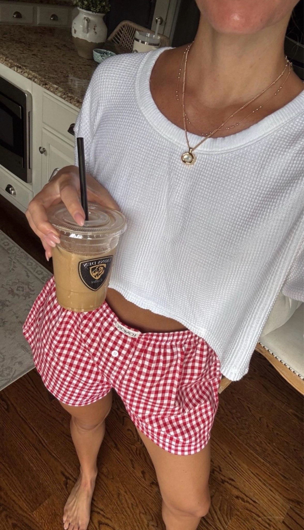 This outfit on repeat ❤️🤍

Boxer outfit, red gingham, Amazon find, Amazon fashion, aerie tee, wfh fit, loungewear

#LTKootd #LTKSeasonal