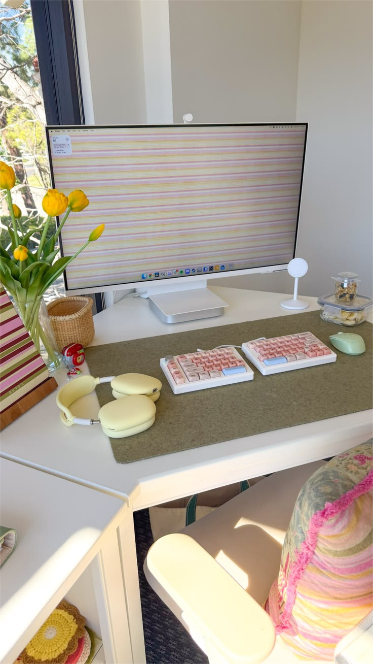 this desk in my new office is coming together! 🌷🤎 

 #LTKHome