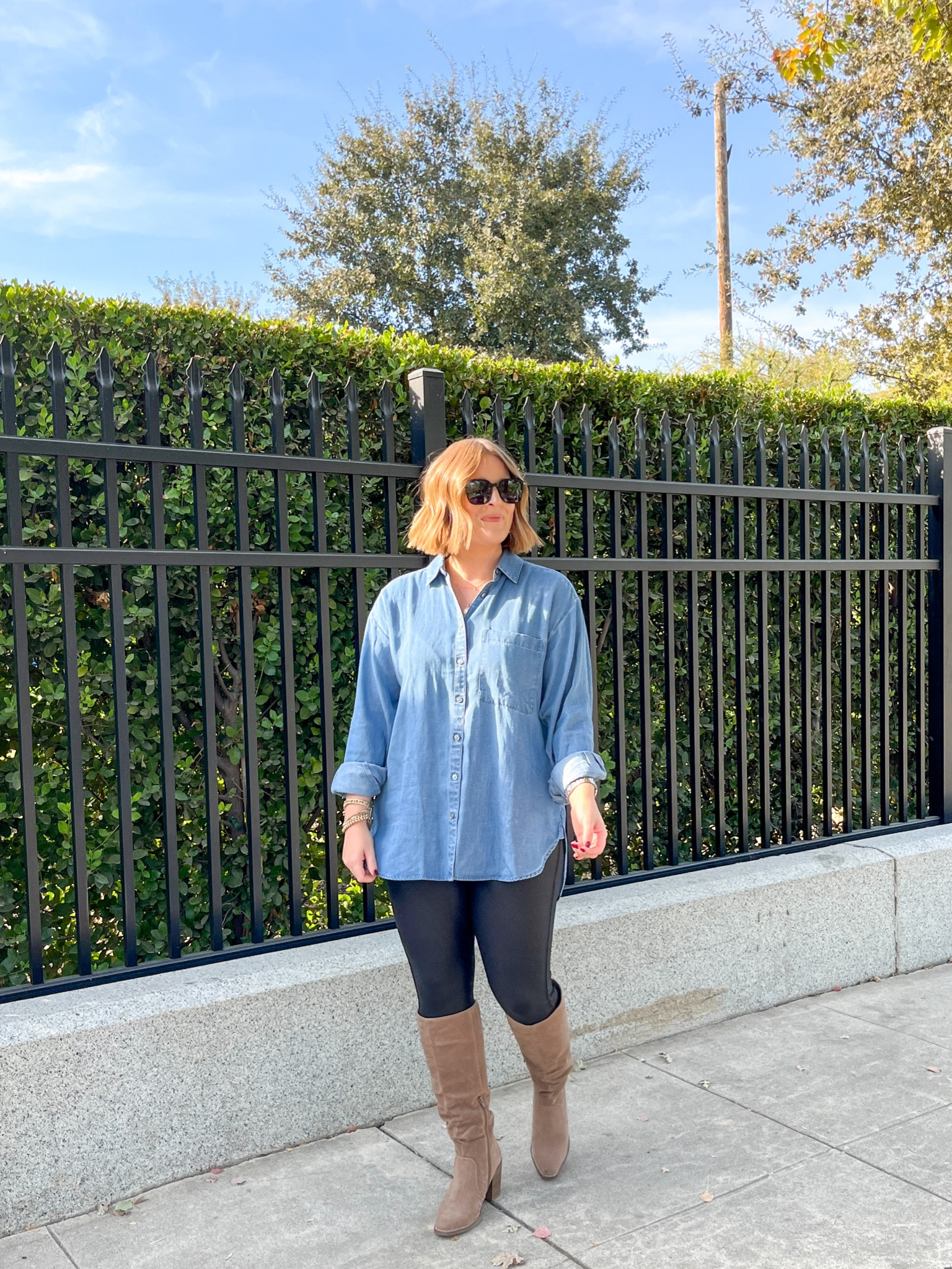 Fall Outfit Inspo🍂

chambray button down M (runs oversized)
faux leather leggings L (tts)
Boots size up 1/2 size 

#LTKsalealert #LTKshoecrush #LTKmidsize