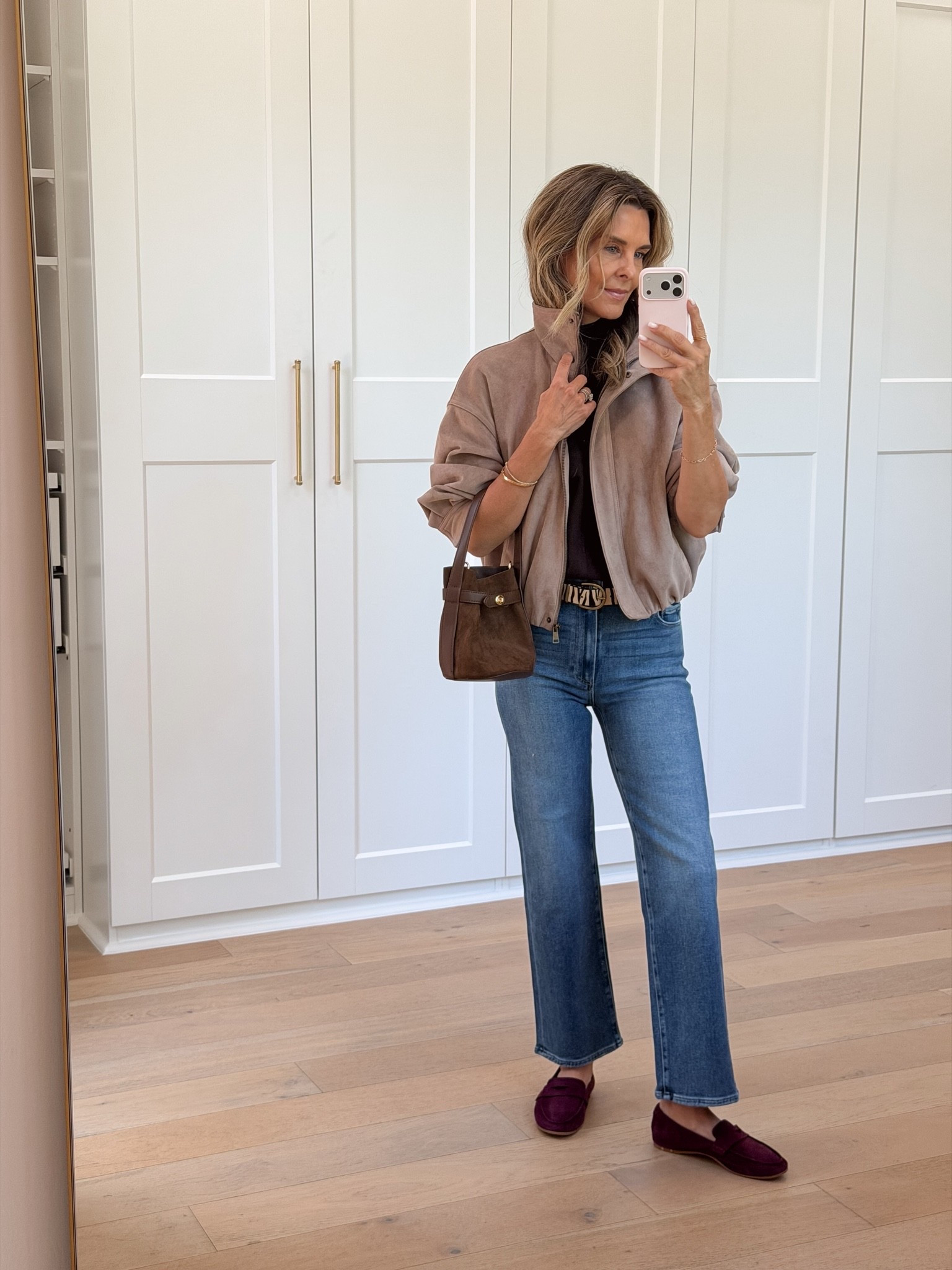 I’m 5’6
-suede funnel jacket xs
-brown suede bag 
-straight leg jeans 24
-burgundy loafer 6.5 
-brown funnel neck sweater XS

#LTKootd #LTKgrwm #LTKOver40