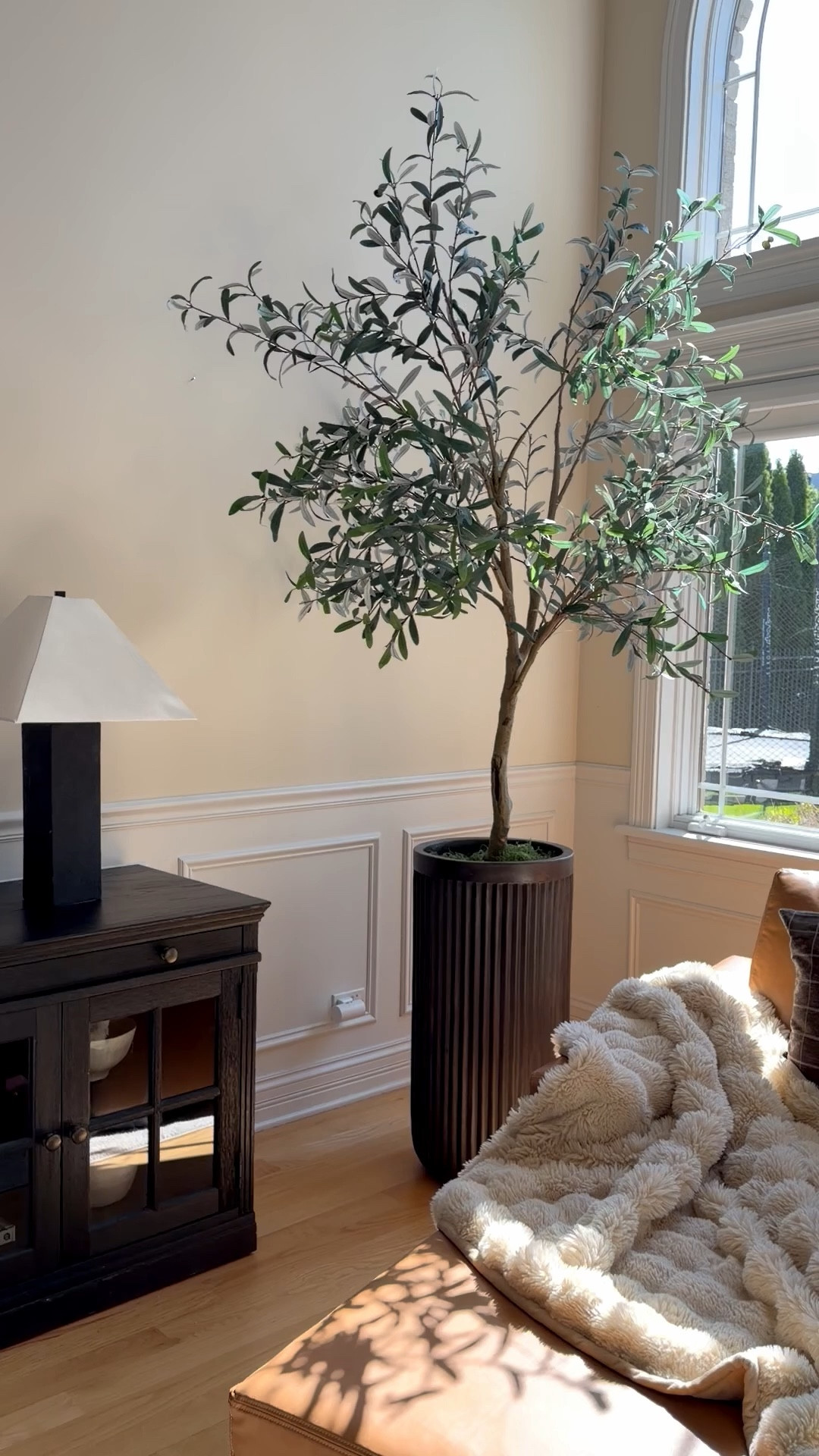 Light + texture = everything in this space 🤍

Linked here on LTK.

#LTKHome