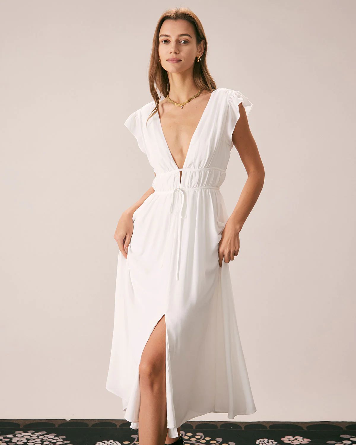 The White Deep V Neck Pleated Midi Dress & Reviews - White - Dresses | RIHOAS | rihoas.com