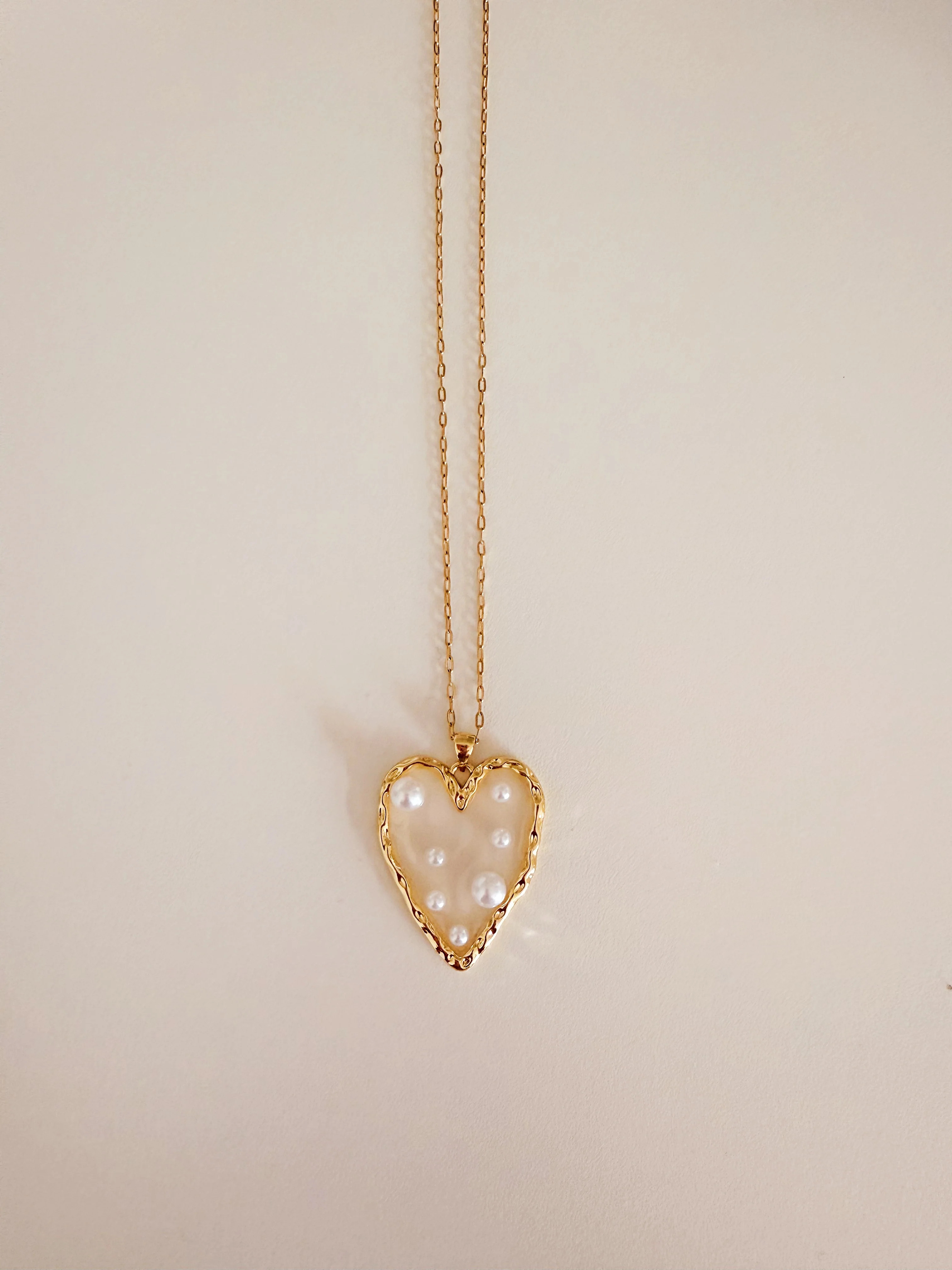 PEARL HEART NECKLACE | Hayes + Hudson