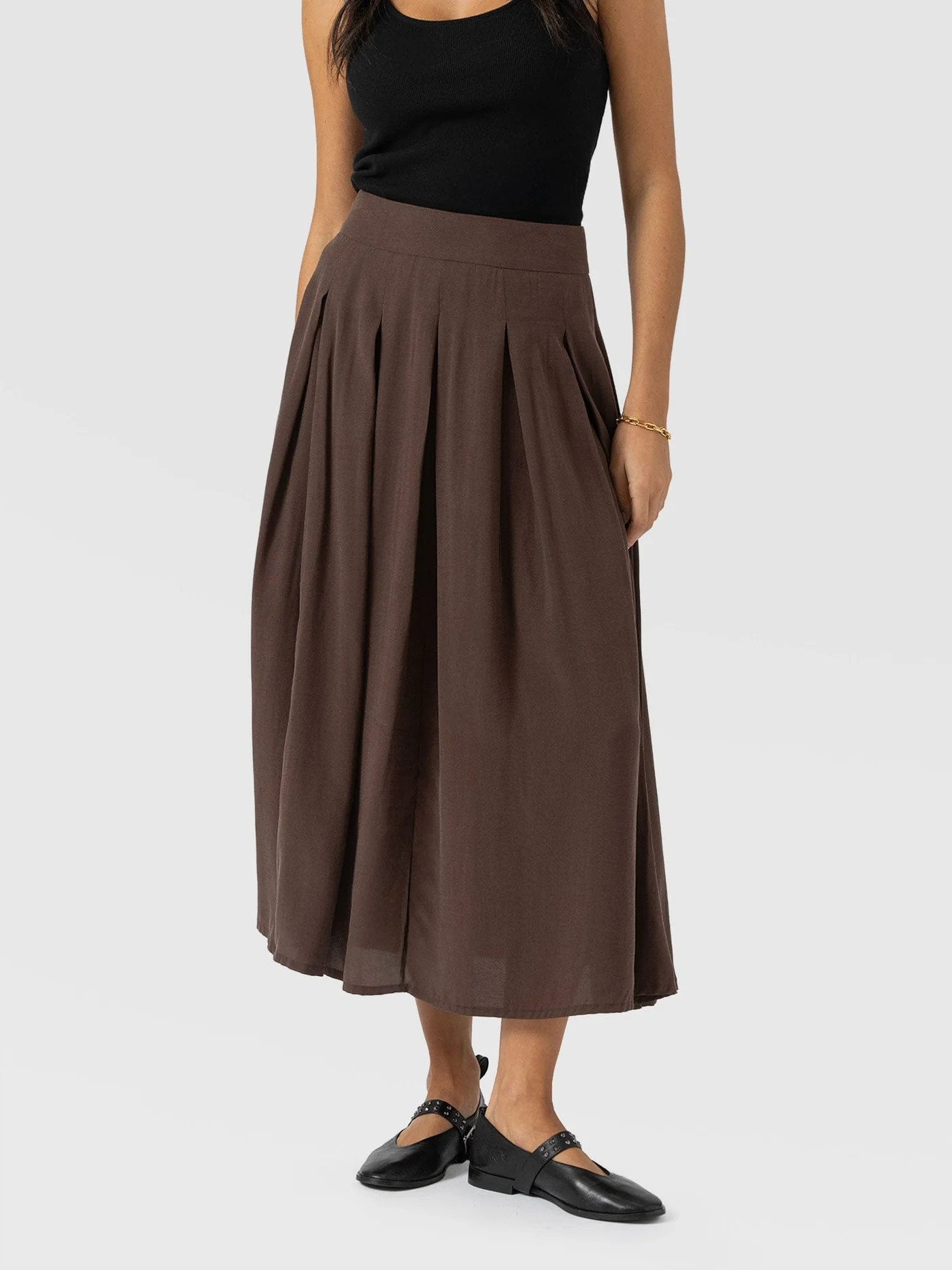 Eliza Pleated Skirt - Brown | Saint + Sofia