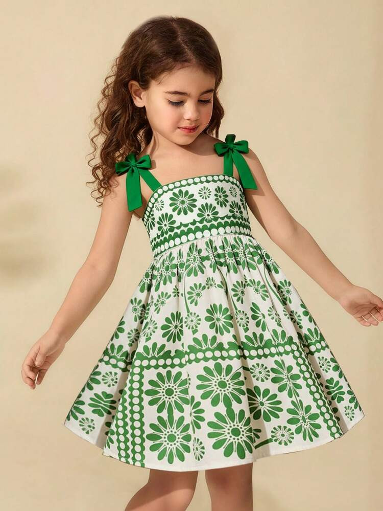 Travachic KIDS Floral Print Pleated Strap Dress, Young Girl | SHEIN
