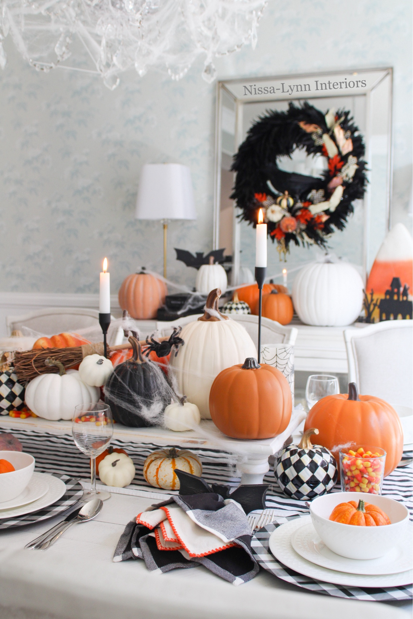 Happy Halloween! 🎃 One of our favorite family traditions on Halloween is to eat pumpkin shaped pizza by candlelight! ✨

Halloween Tablescape 
Interior Styling
Spooky Decoration Ideas 
Spooktackular Inspiration
Fall Place Setting
Setting the Table
Decorating with Pumpkins
Trick-or-Treat Ideas
Haunted Dinner