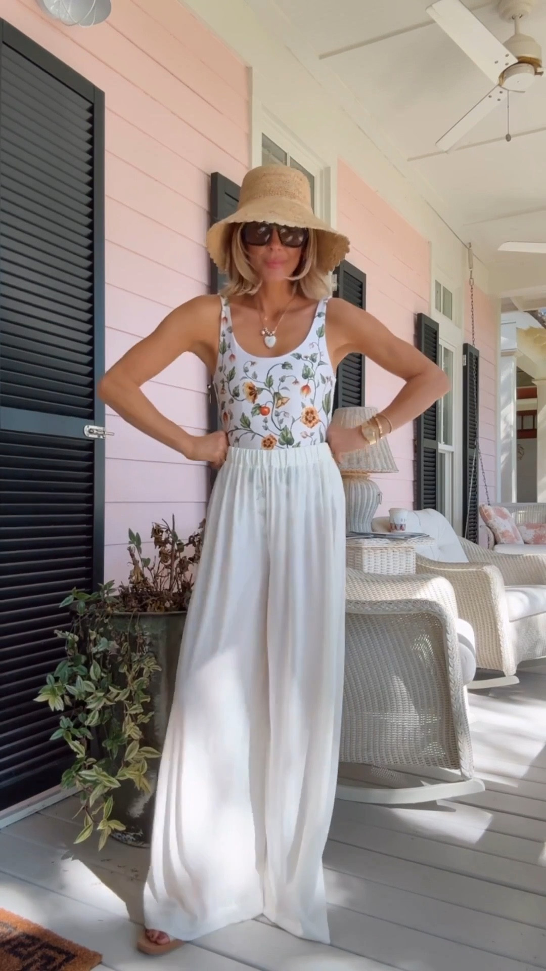 The best spring break look — I’ve been wearing these pants on repeat.

#LTKootd #LTKTravel