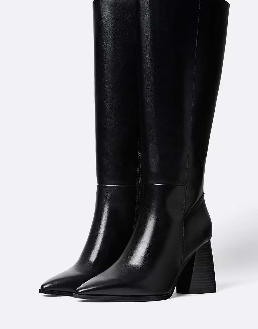Stradivarius wide fit High-heeled boots in black | ASOS (Global)