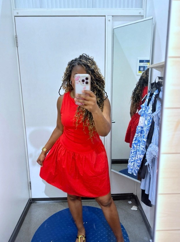 Such a cute little red dress!❤️

#LTKSaleAlert #LTKootd