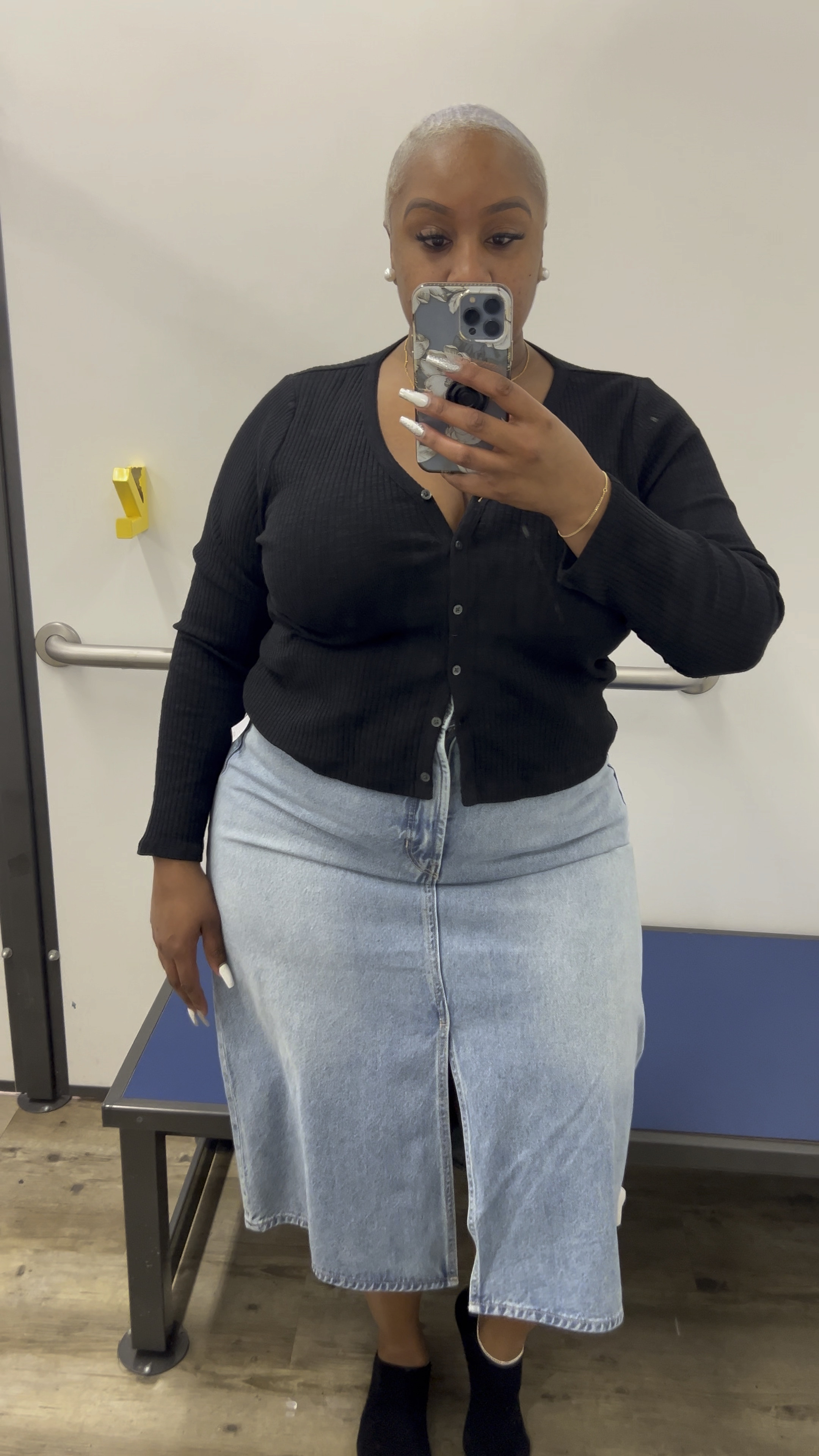 Old Navy | Plus Size | Denim Skirt | Black Cardigan | Skirt | Winter outfit | Modest Style | Size 18 | XXL | MsKaiMichelle | Wide Hips | Curvy Style 

#LTKplussize #LTKVideo #LTKstyletip