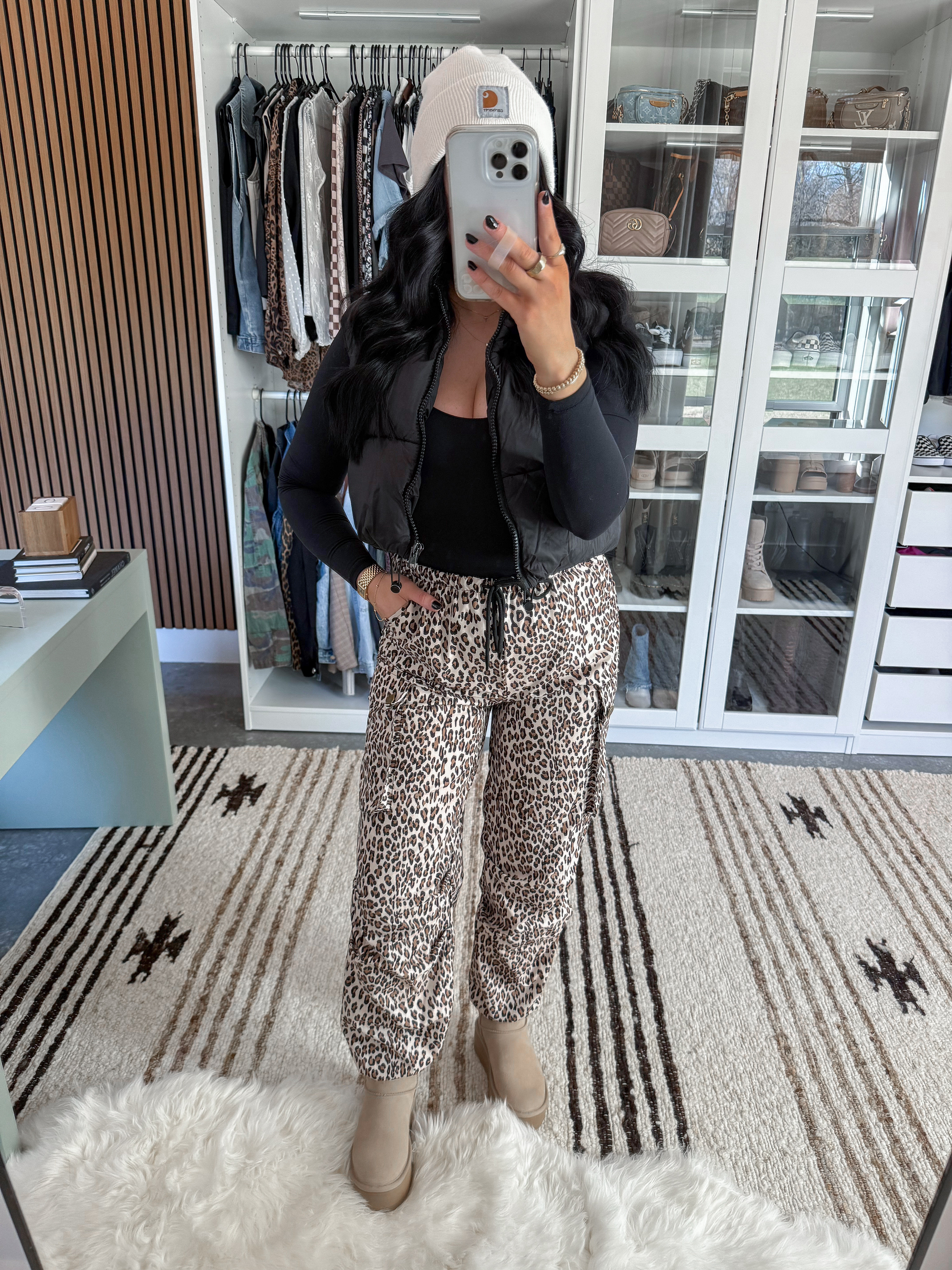 Puffer Vest - small
Bodysuit - small
Leopard Cargo Pants - small

Bump friendly winter OOTD! This bodysuit is the best basic! Layered it under this cropped puffer vest (have it in multiple color) & finished the look with some jogger style pants, my platform uggs & a Carhartt beanie. 🖤

 

 

#LTKFindsUnder50 #LTKFindsUnder100 #LTKBump