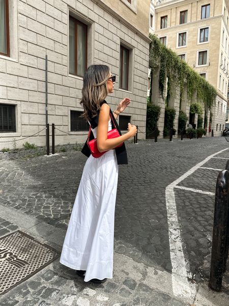Rome outfit 🇮🇹 code NENA15 to save on skirt!