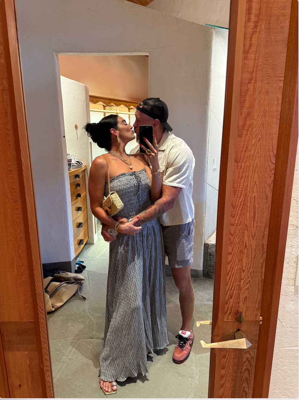 My person ❤️ I wore this dress in Tahoe and it is sold out, but linking it in case it comes back in stock & sharing similar. Also, sharing some additional outfits I wore on this trip! 
 

#LTKStyleTip