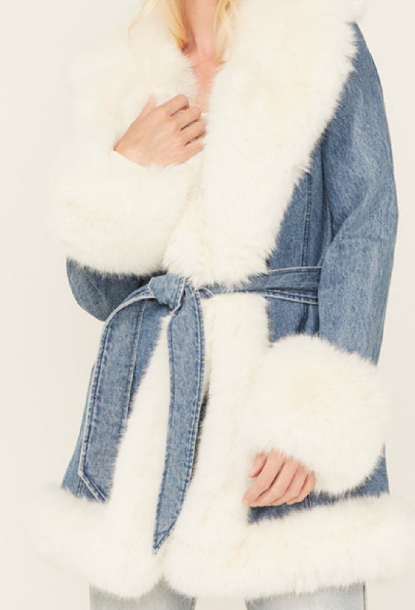 THE ✨jacket✨

#LTKGiftGuide #LTKHoliday #LTKparties